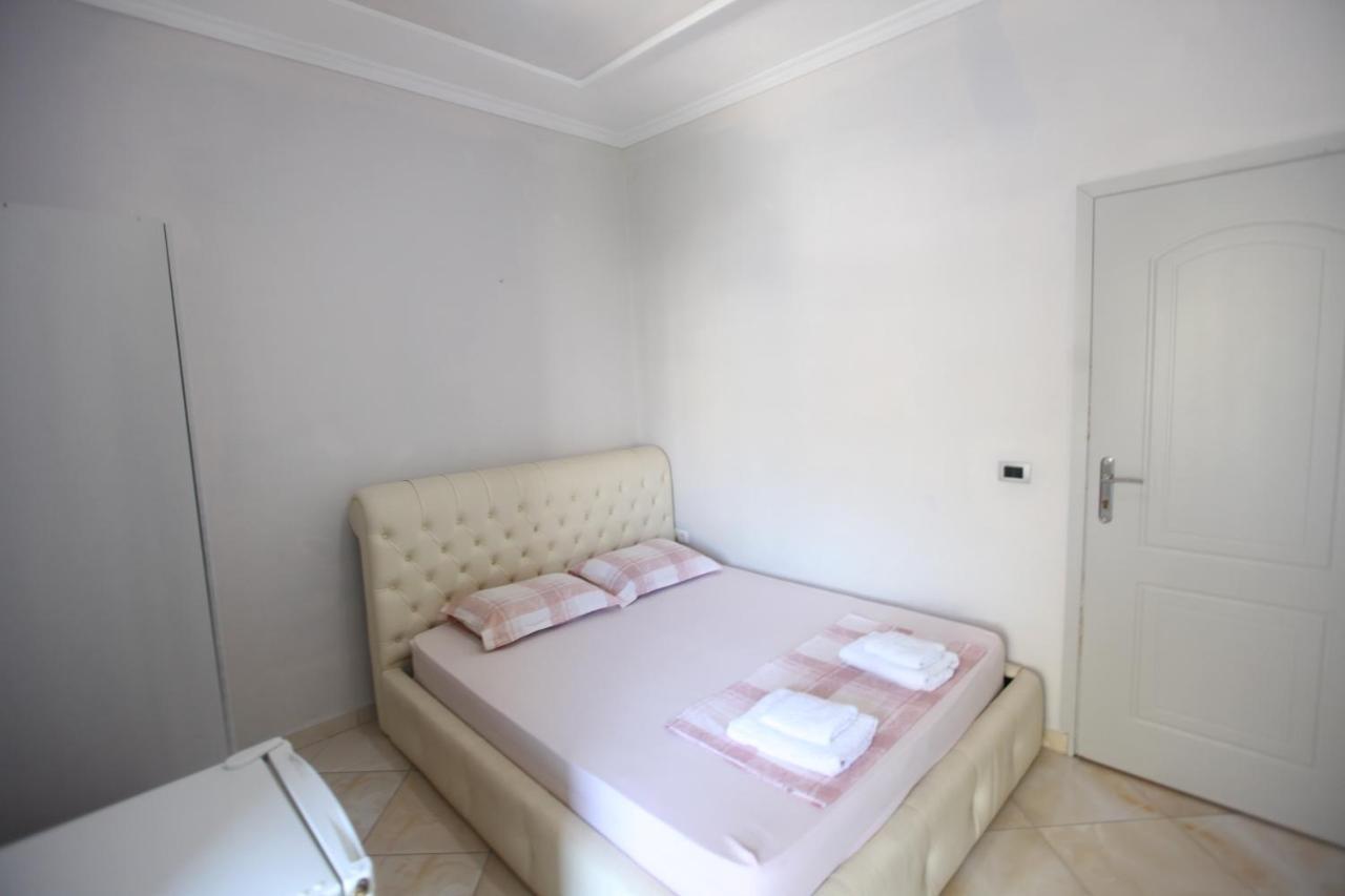 Andy Apartments Sarandë Exterior foto