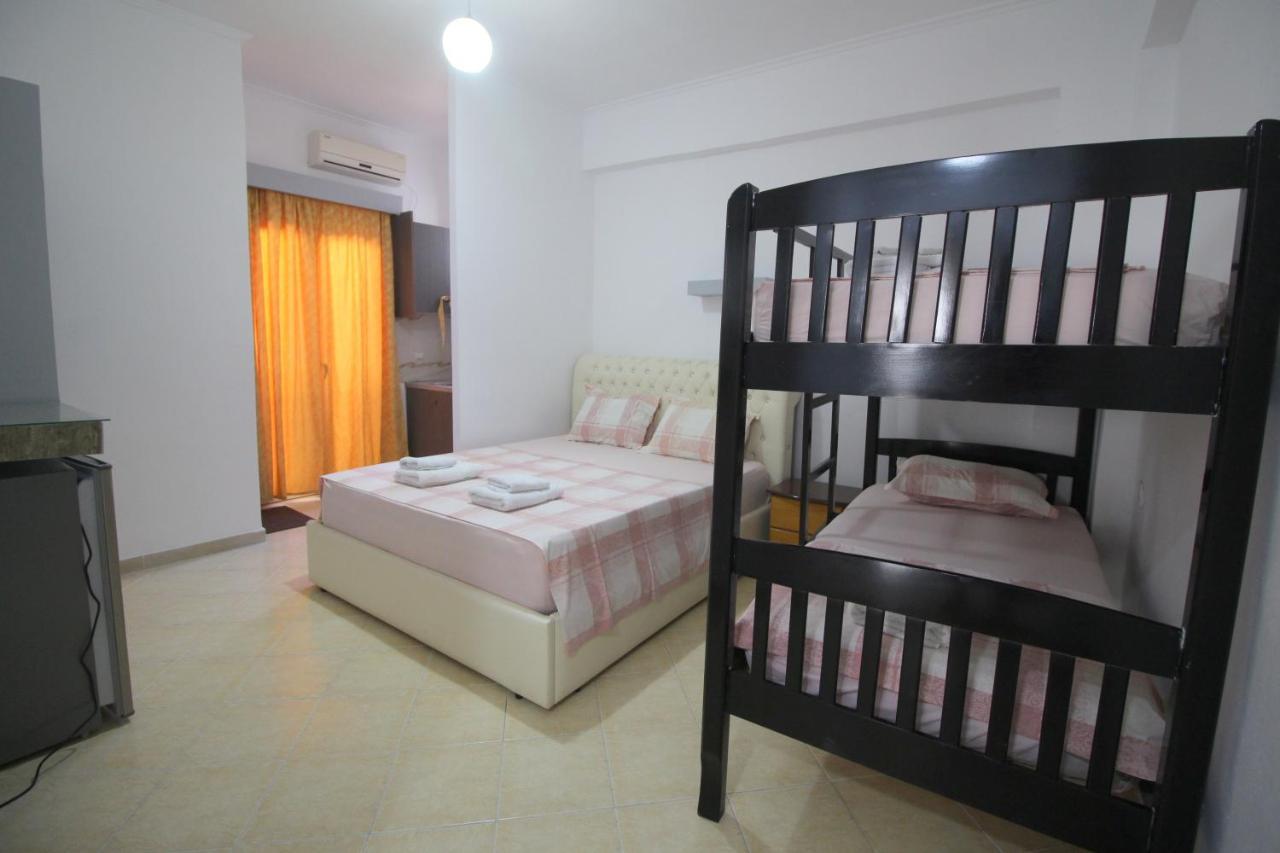 Andy Apartments Sarandë Exterior foto
