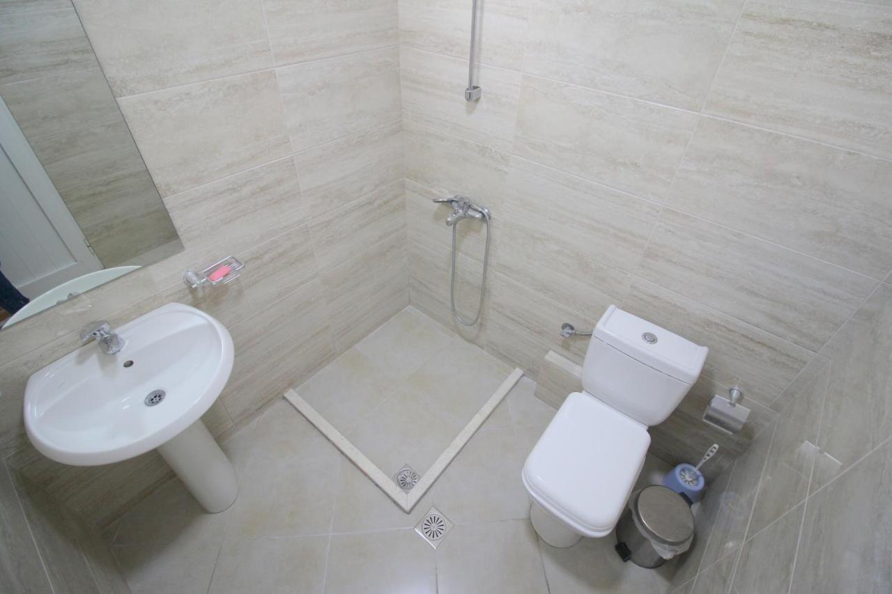 Andy Apartments Sarandë Exterior foto
