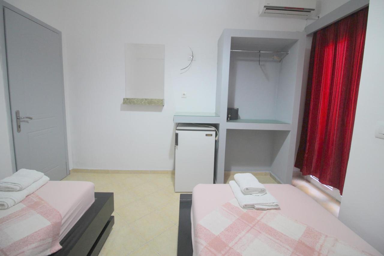 Andy Apartments Sarandë Exterior foto