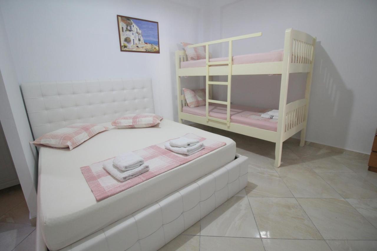 Andy Apartments Sarandë Exterior foto