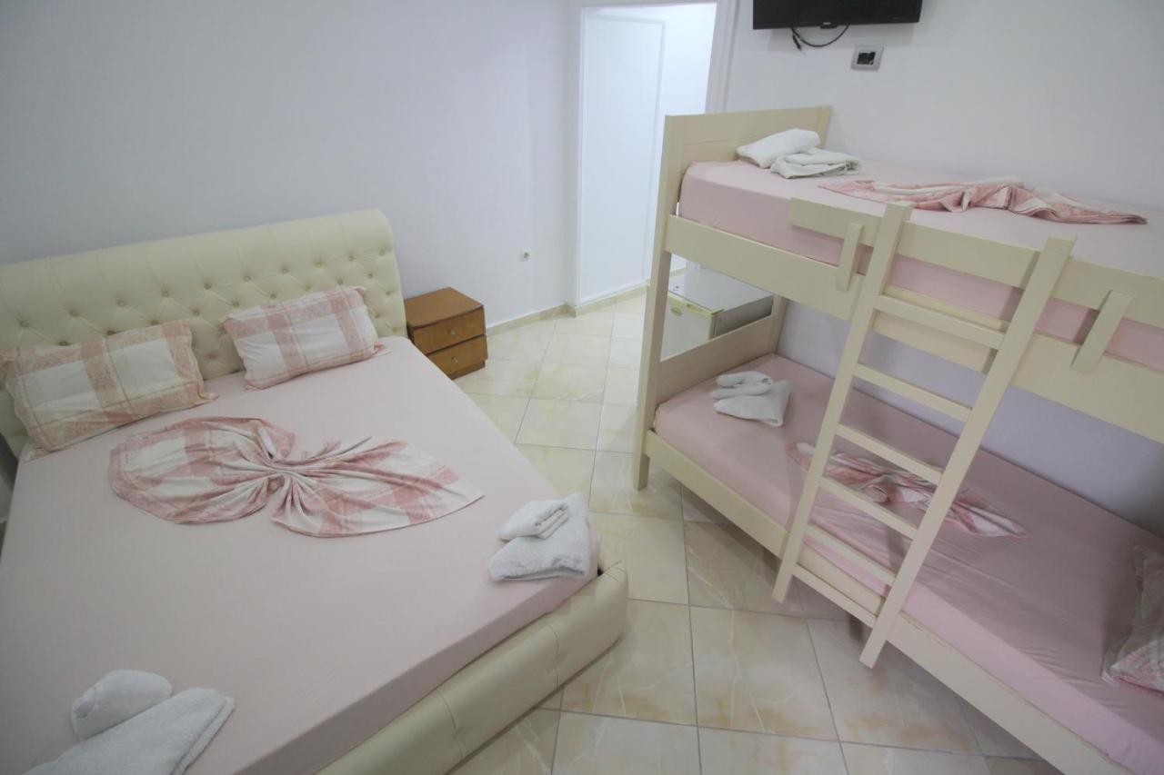 Andy Apartments Sarandë Exterior foto
