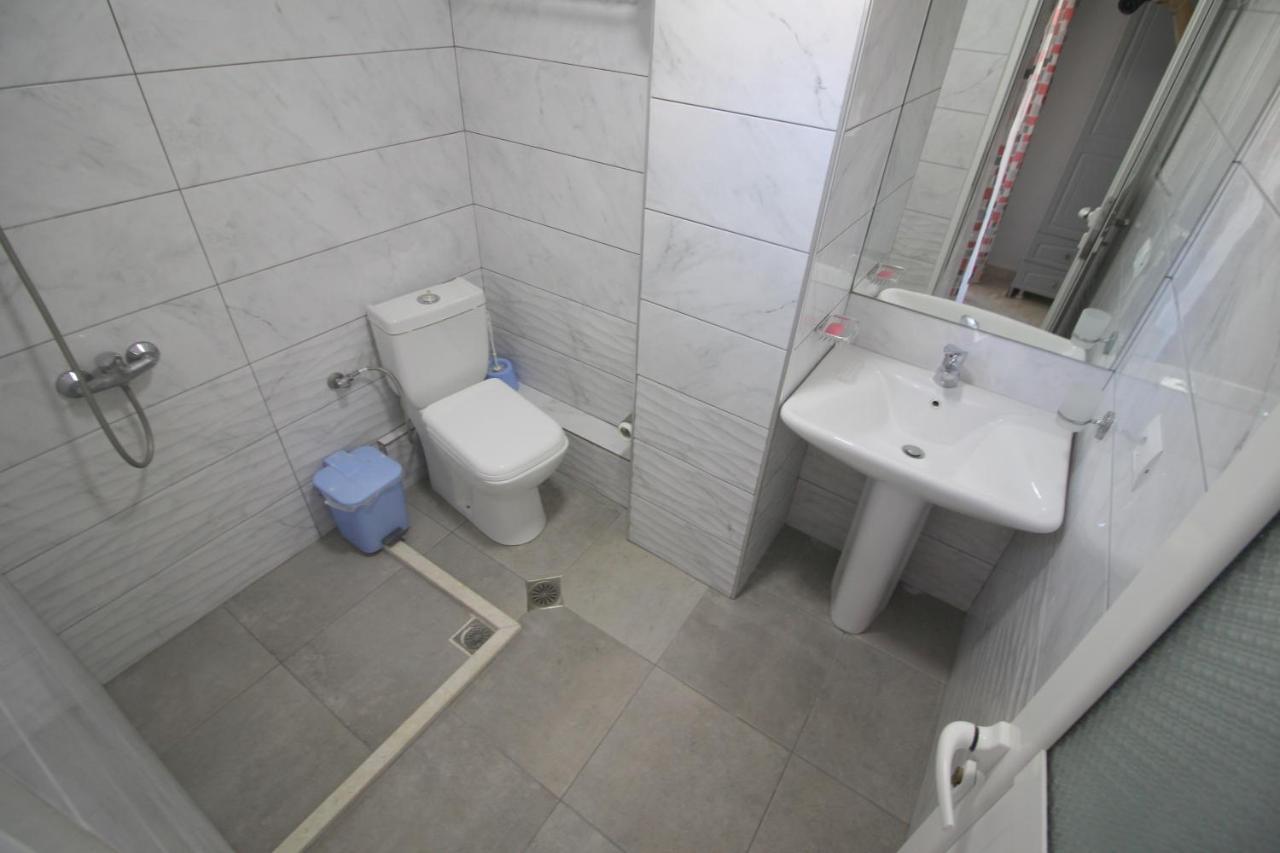 Andy Apartments Sarandë Exterior foto